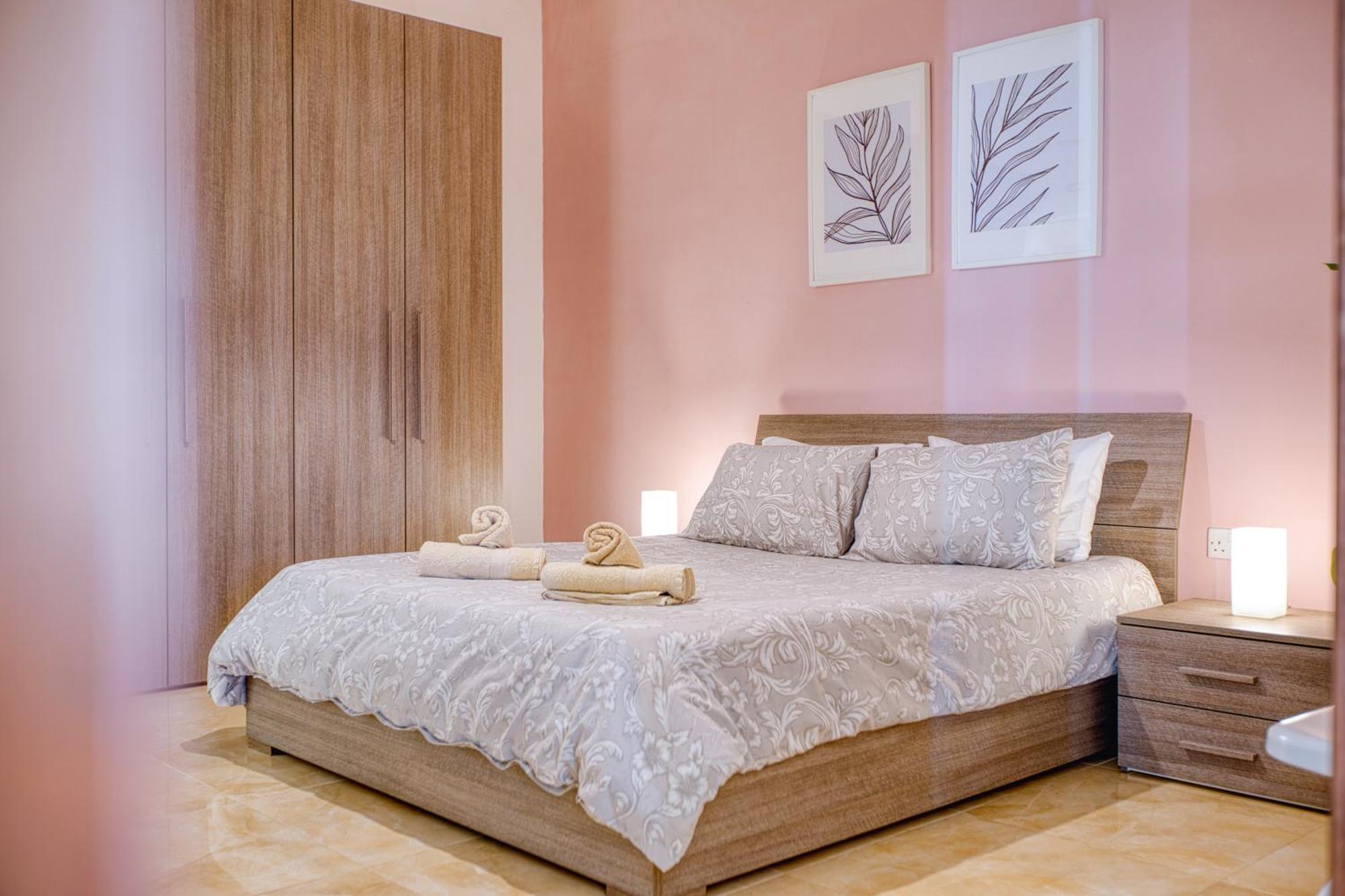 Spacious, Bright, Valley & Sea View Maisonette Xaghra Exterior photo